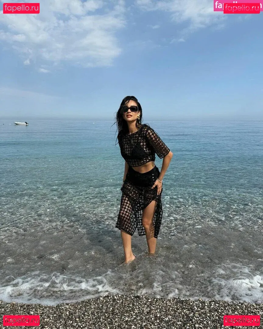 Shay Mitchell Onlyfans Photo Gallery 