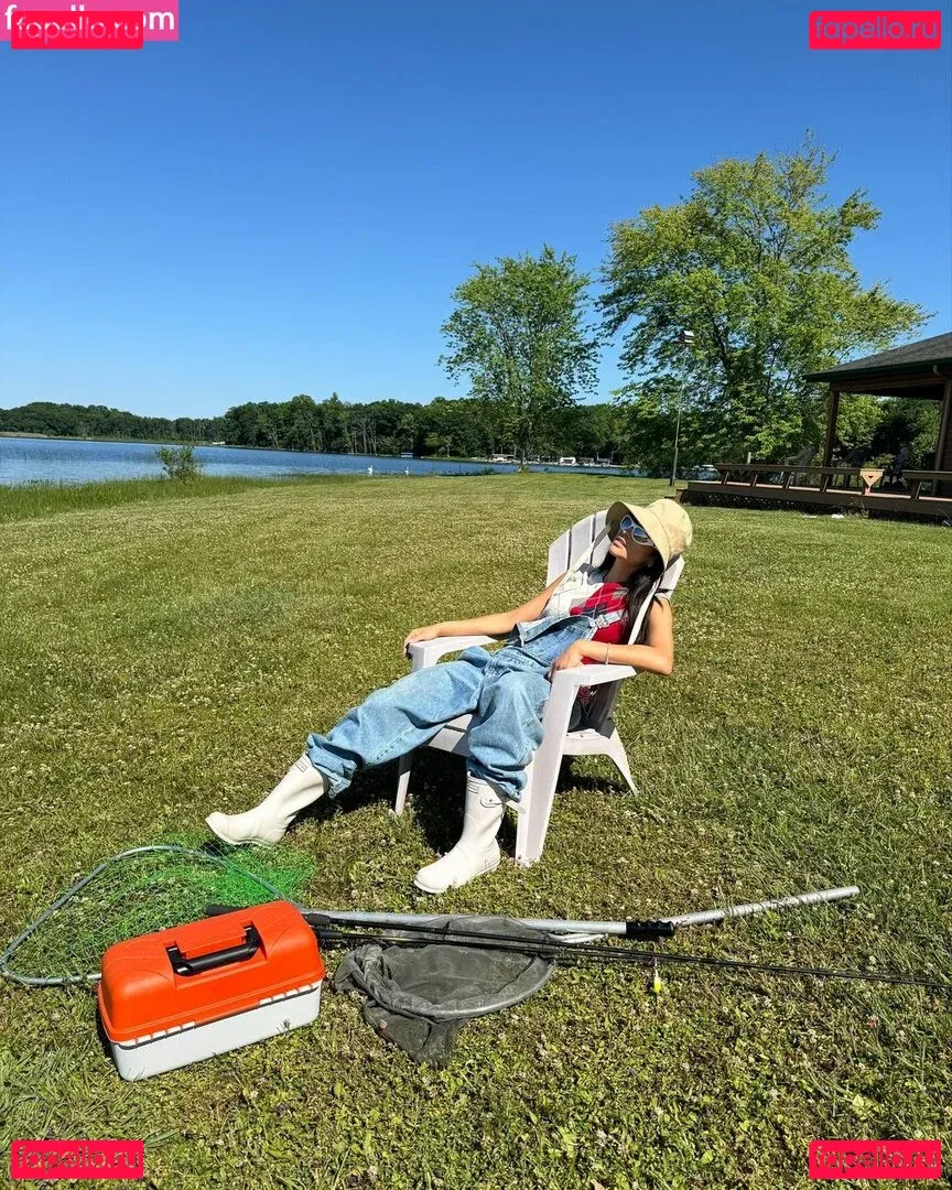 Shay Mitchell Onlyfans Photo Gallery 