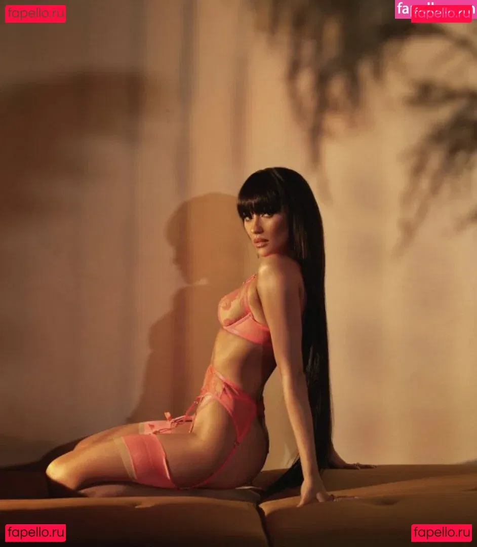 Shay Mitchell Onlyfans Photo Gallery 