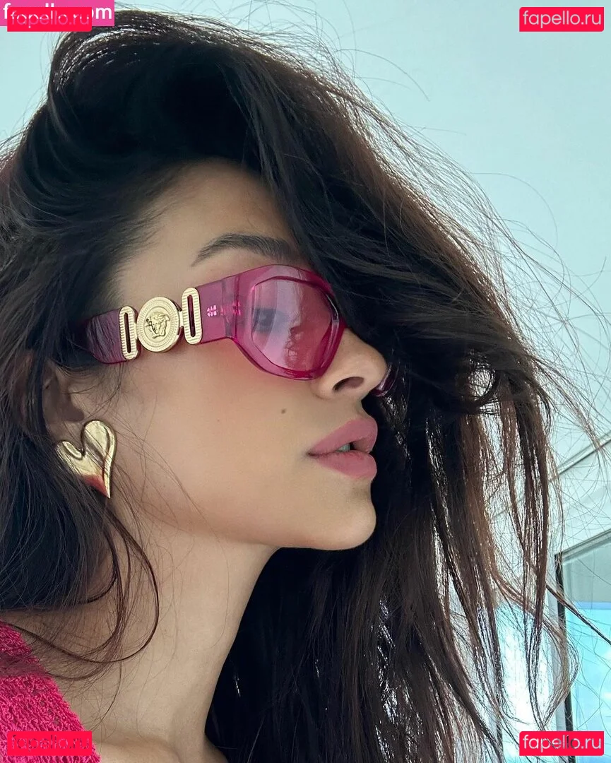 Shay Mitchell Onlyfans Photo Gallery 