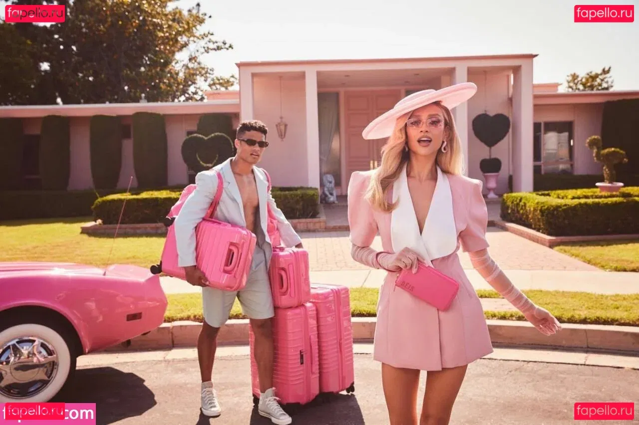 Shay Mitchell Onlyfans Photo Gallery 