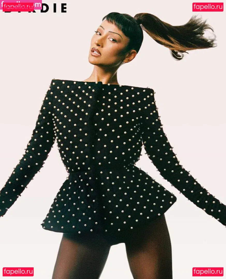 Shay Mitchell Onlyfans Photo Gallery 