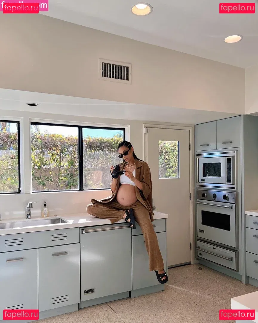 Shay Mitchell Onlyfans Photo Gallery 