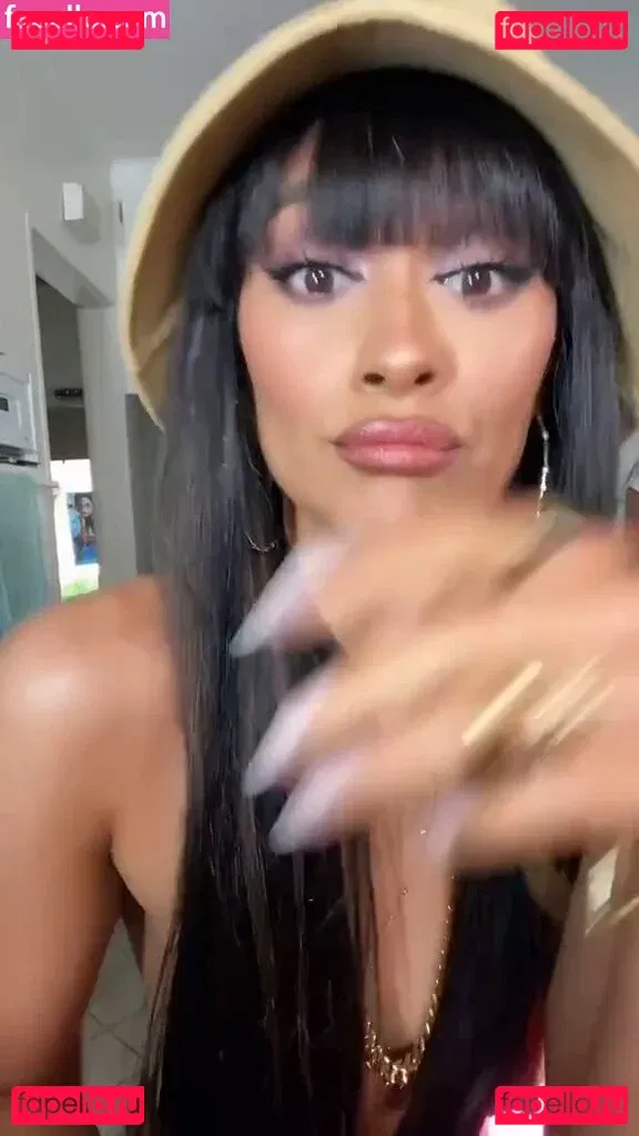 Shay Mitchell Onlyfans Photo Gallery 