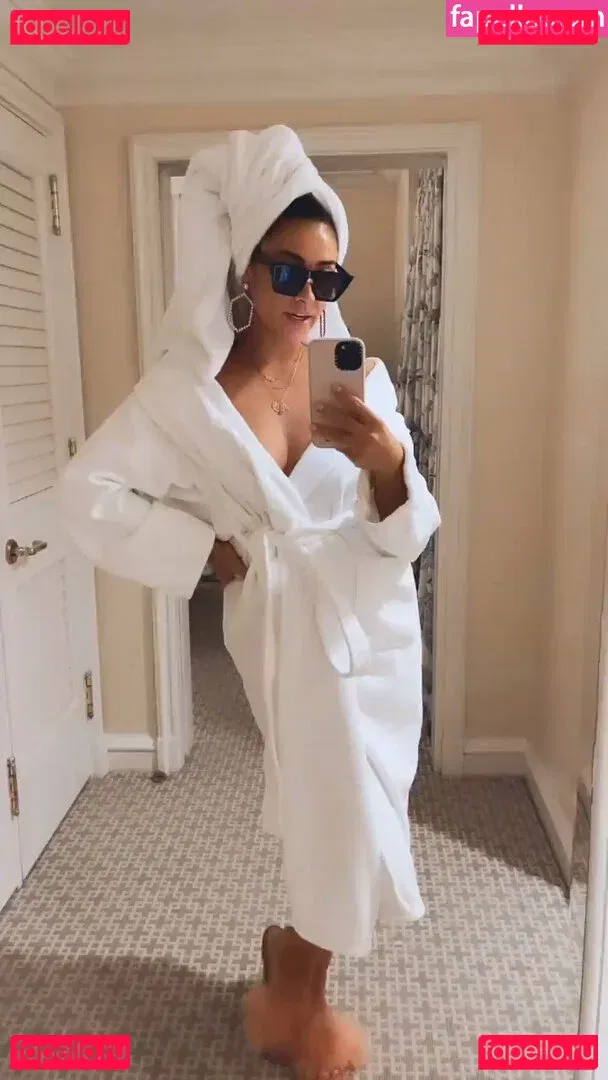 Shay Mitchell Onlyfans Photo Gallery 