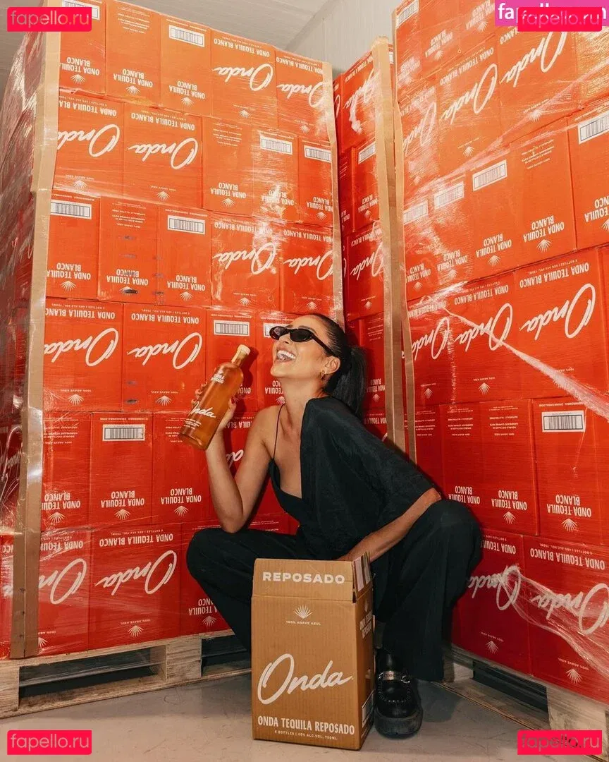 Shay Mitchell Onlyfans Photo Gallery 