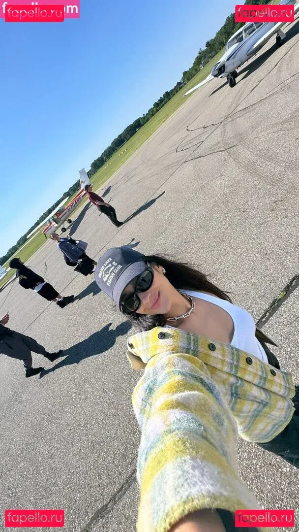 Shay Mitchell Onlyfans Photo Gallery 