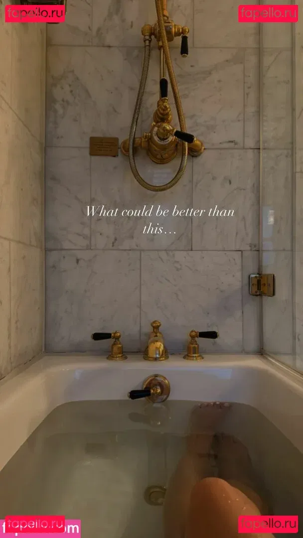 Shay Mitchell Onlyfans Photo Gallery 