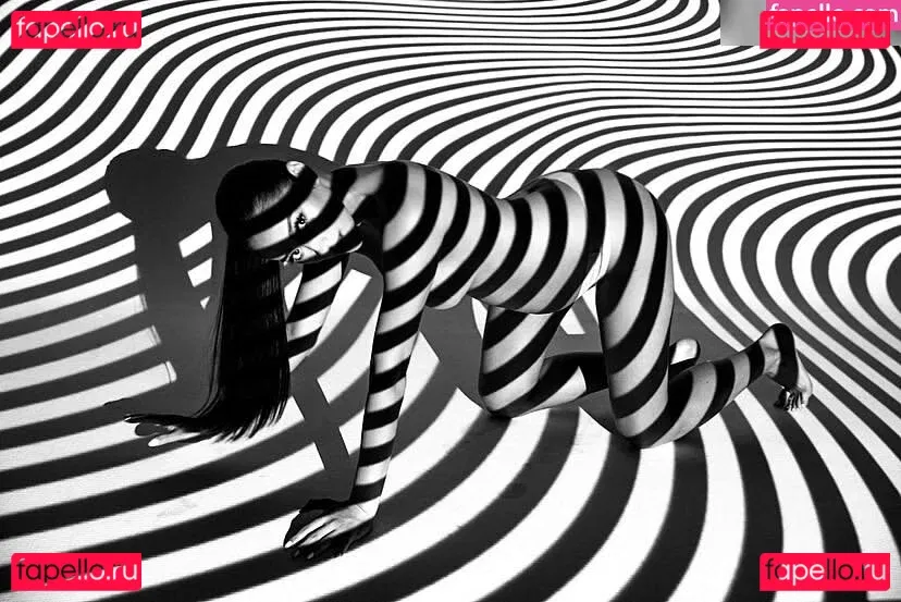 Shay Mitchell Onlyfans Photo Gallery 