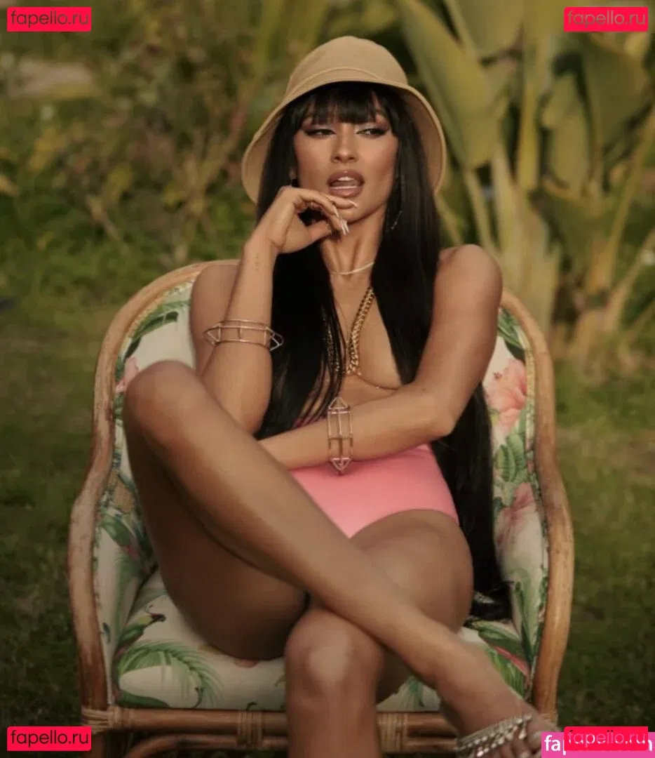 Shay Mitchell Onlyfans Photo Gallery 