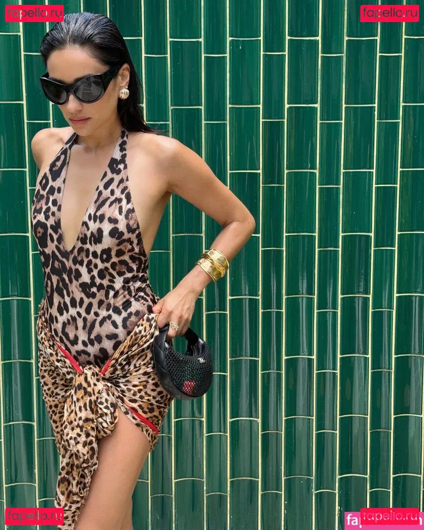 Shay Mitchell Onlyfans Photo Gallery 