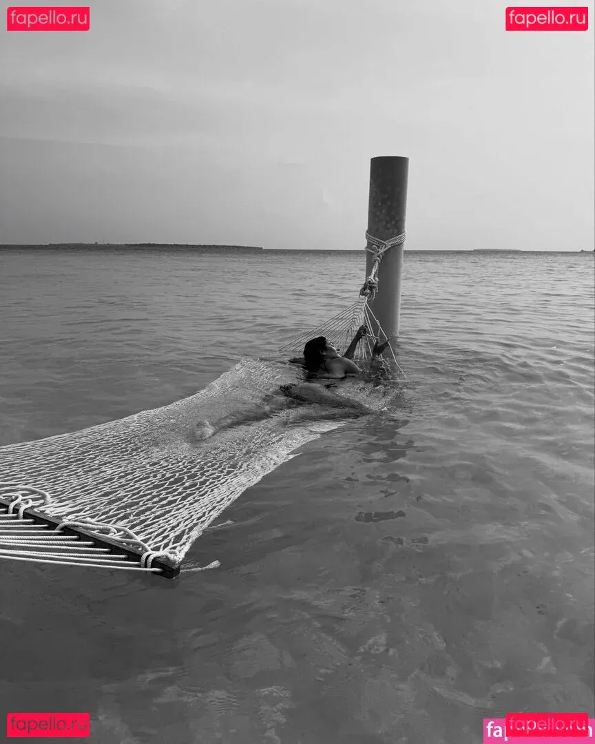 Shay Mitchell Onlyfans Photo Gallery 