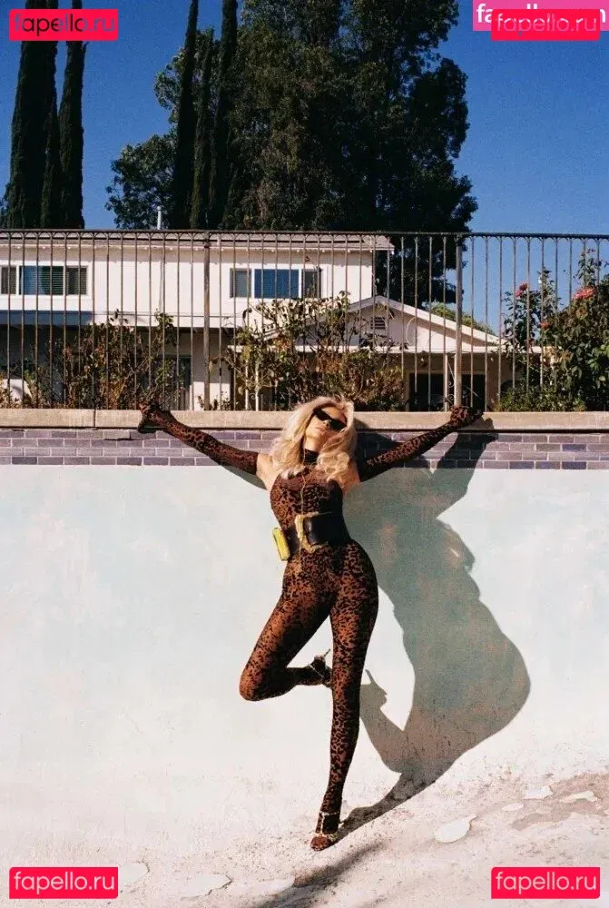 Shay Mitchell Onlyfans Photo Gallery 