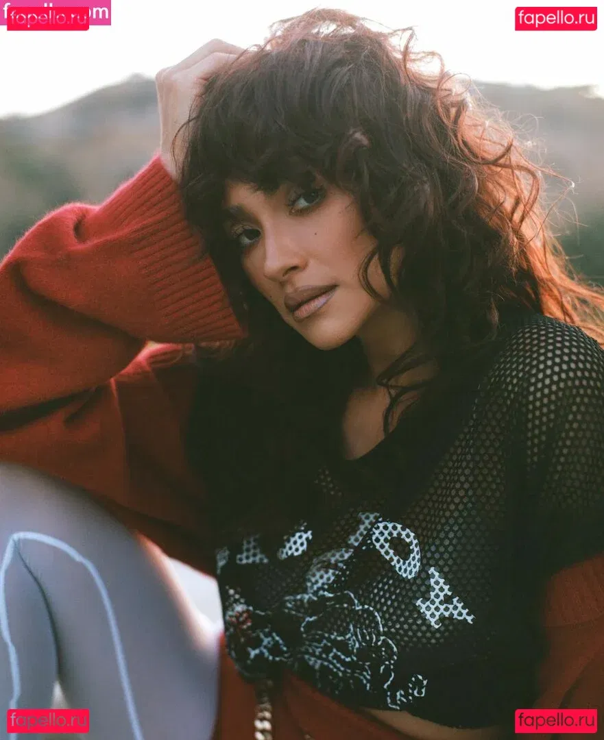 Shay Mitchell Onlyfans Photo Gallery 