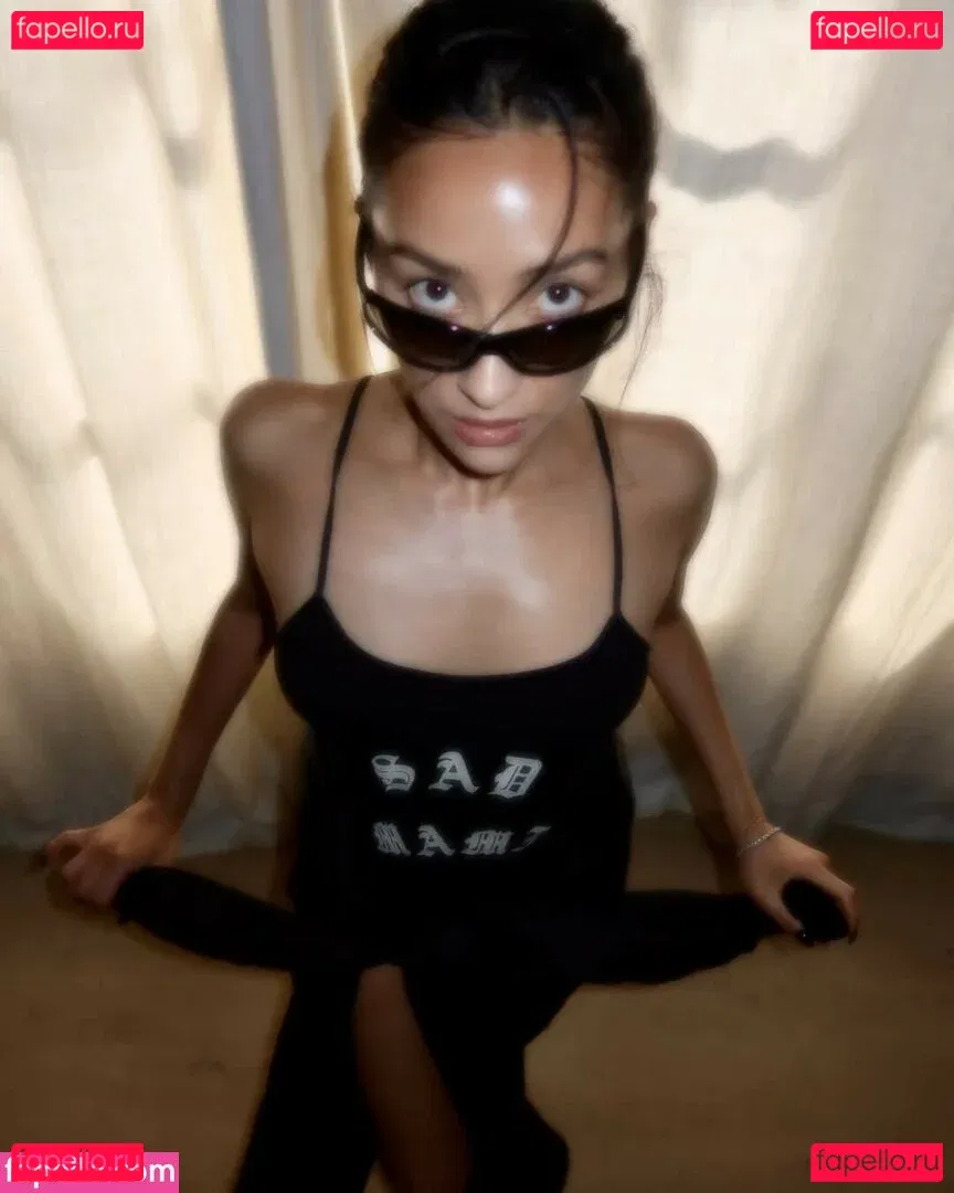 Shay Mitchell Onlyfans Photo Gallery 