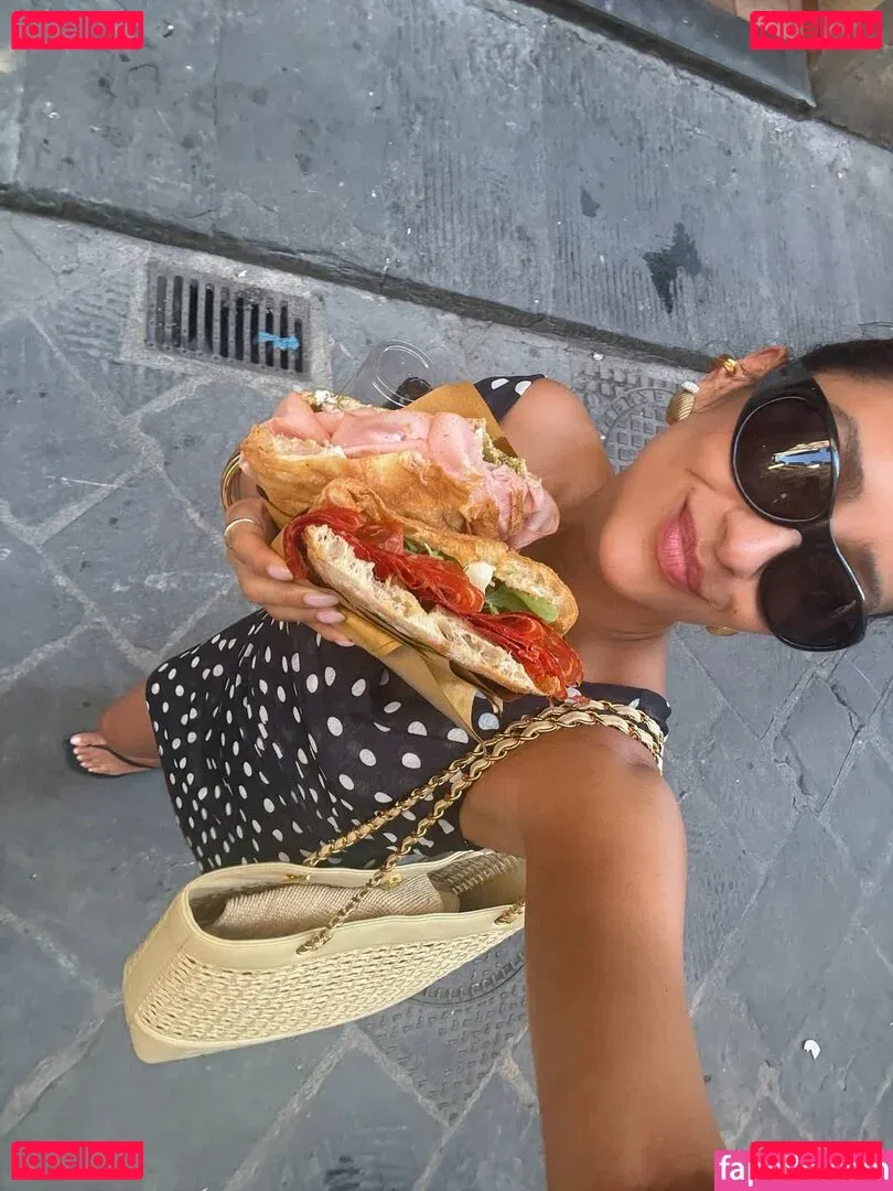 Shay Mitchell Onlyfans Photo Gallery 