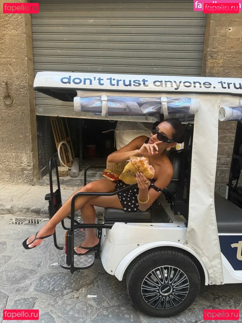 Shay Mitchell Onlyfans Photo Gallery 