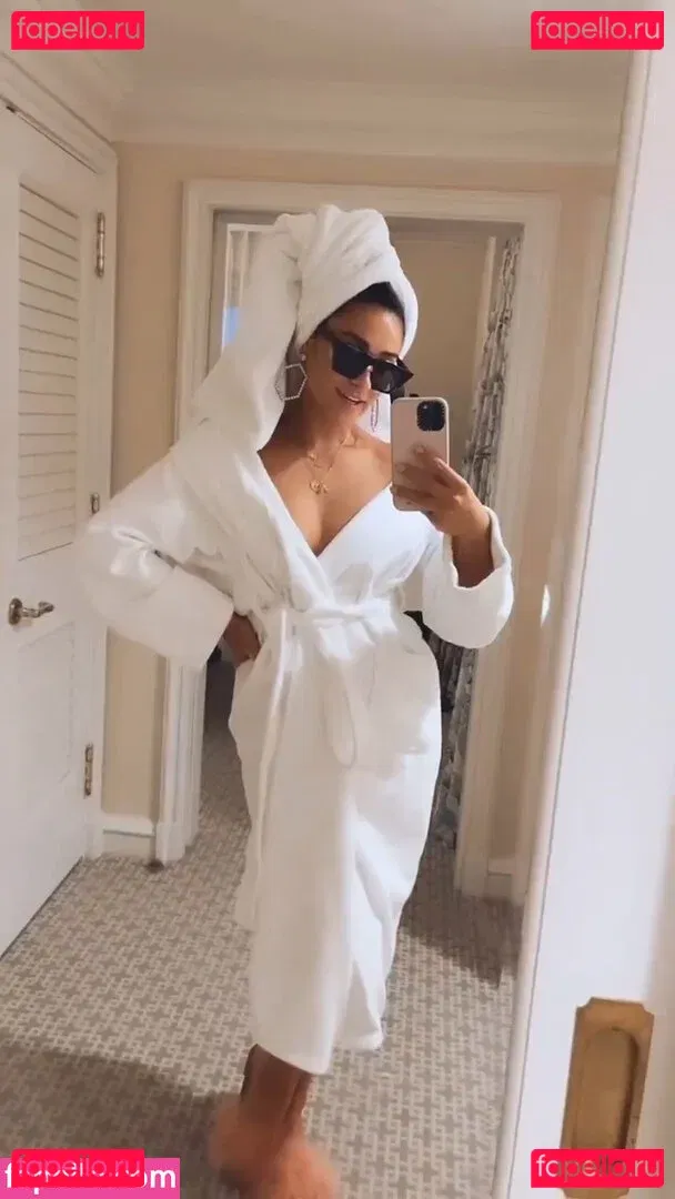 Shay Mitchell Onlyfans Photo Gallery 