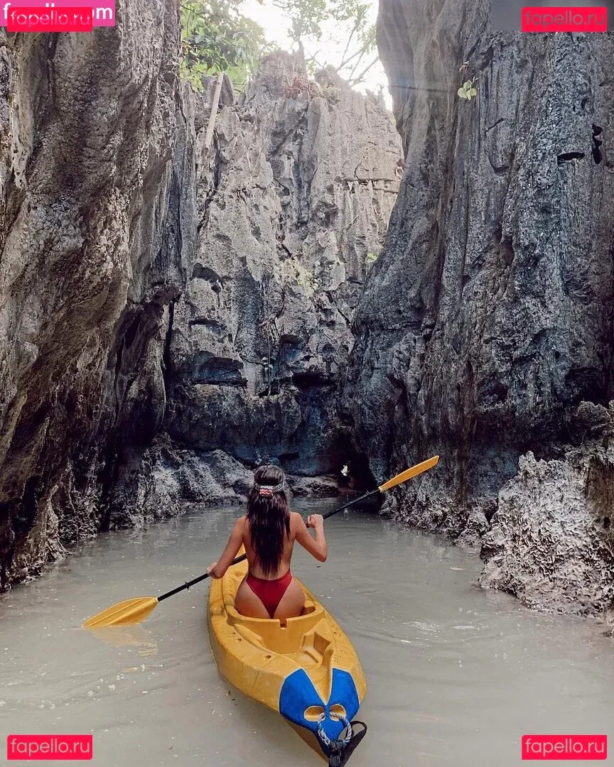 Shay Mitchell Onlyfans Photo Gallery 