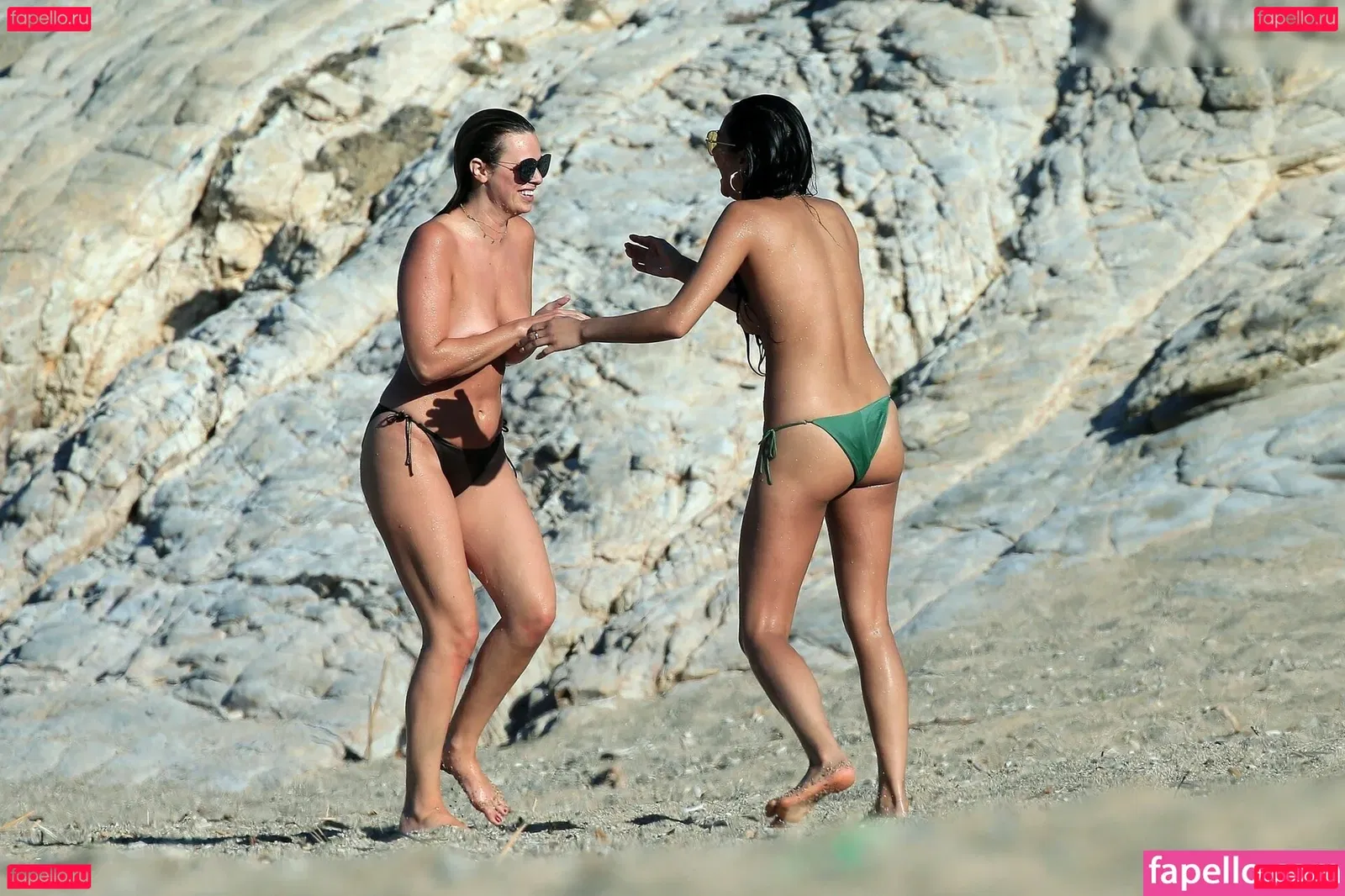 Shay Mitchell Onlyfans Photo Gallery 