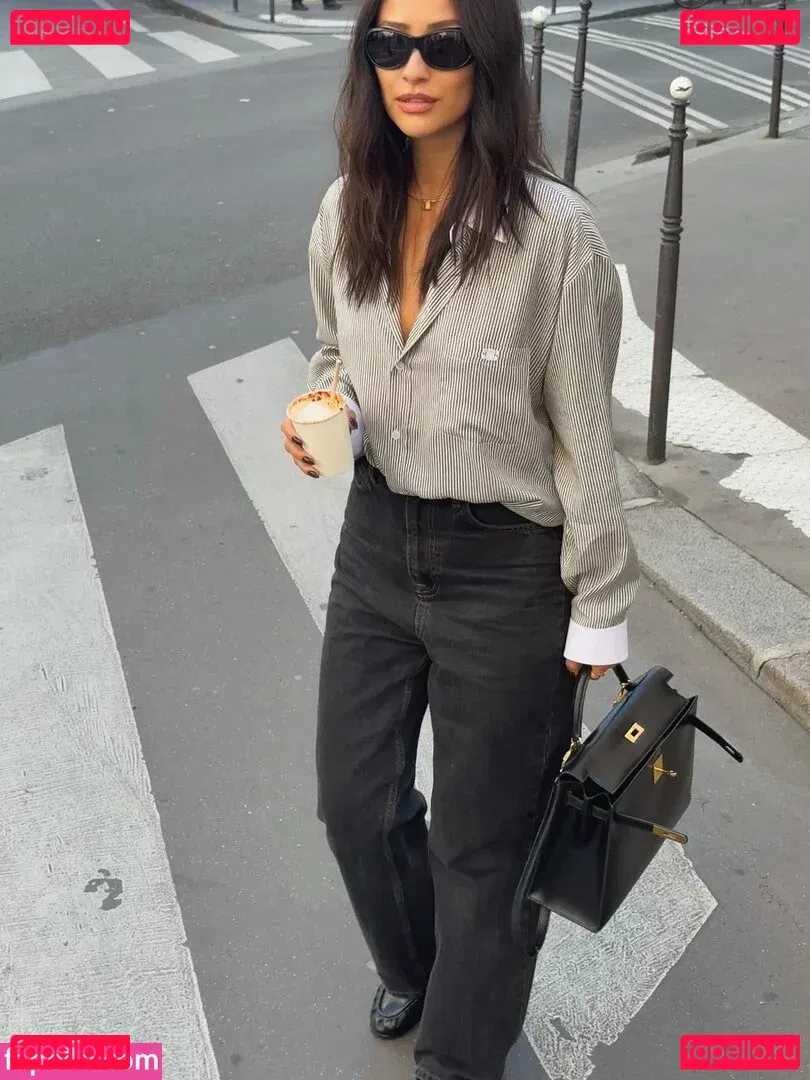 Shay Mitchell Onlyfans Photo Gallery 