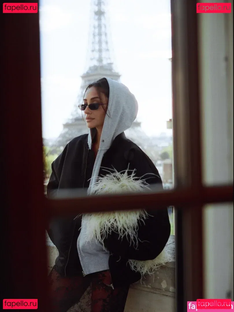 Shay Mitchell Onlyfans Photo Gallery 