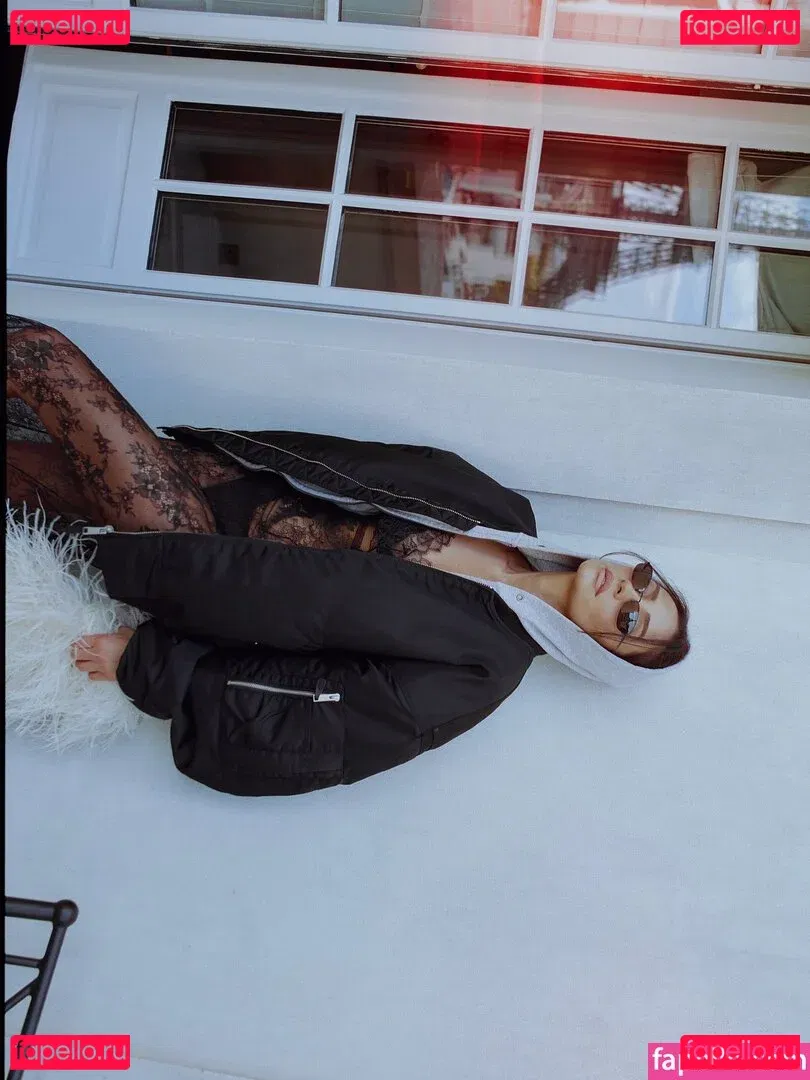 Shay Mitchell Onlyfans Photo Gallery 