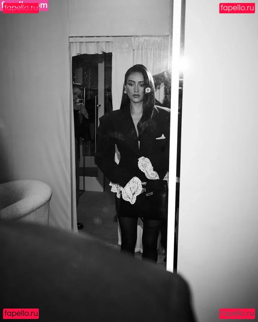 Shay Mitchell Onlyfans Photo Gallery 