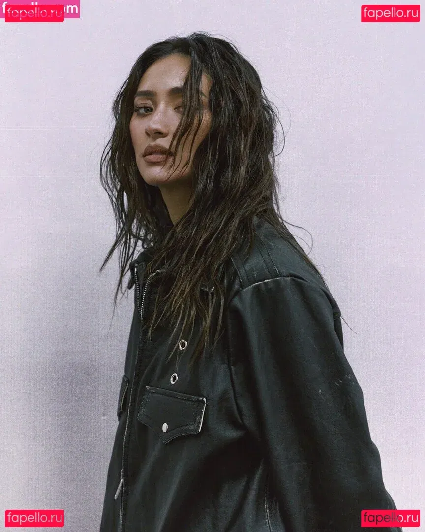 Shay Mitchell Onlyfans Photo Gallery 