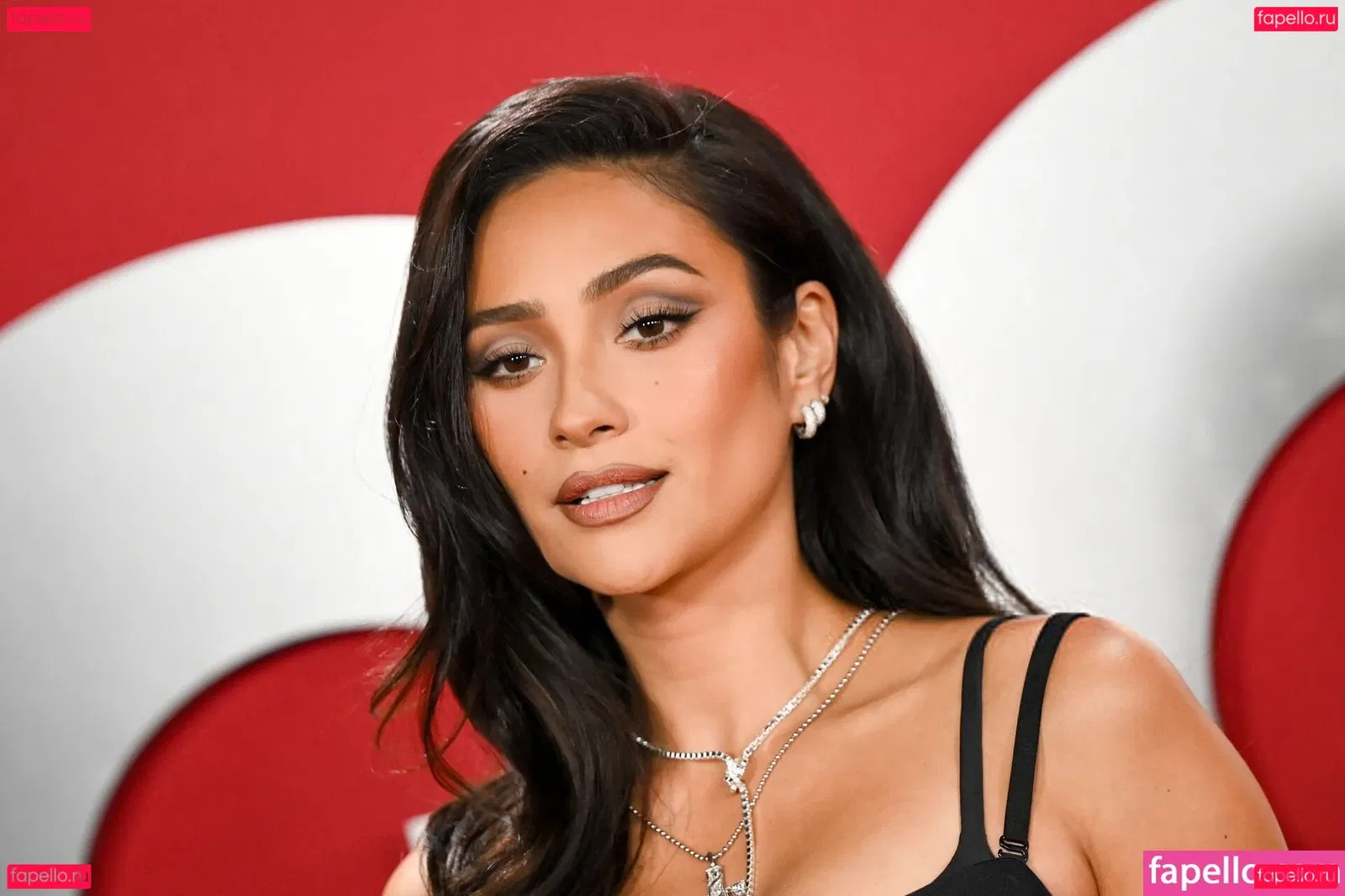 Shay Mitchell Onlyfans Photo Gallery 