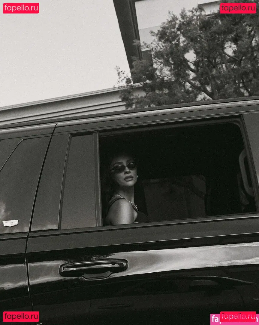 Shay Mitchell Onlyfans Photo Gallery 