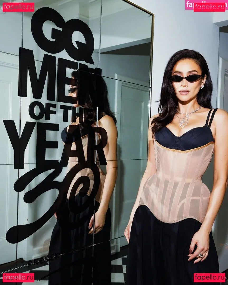 Shay Mitchell Onlyfans Photo Gallery 