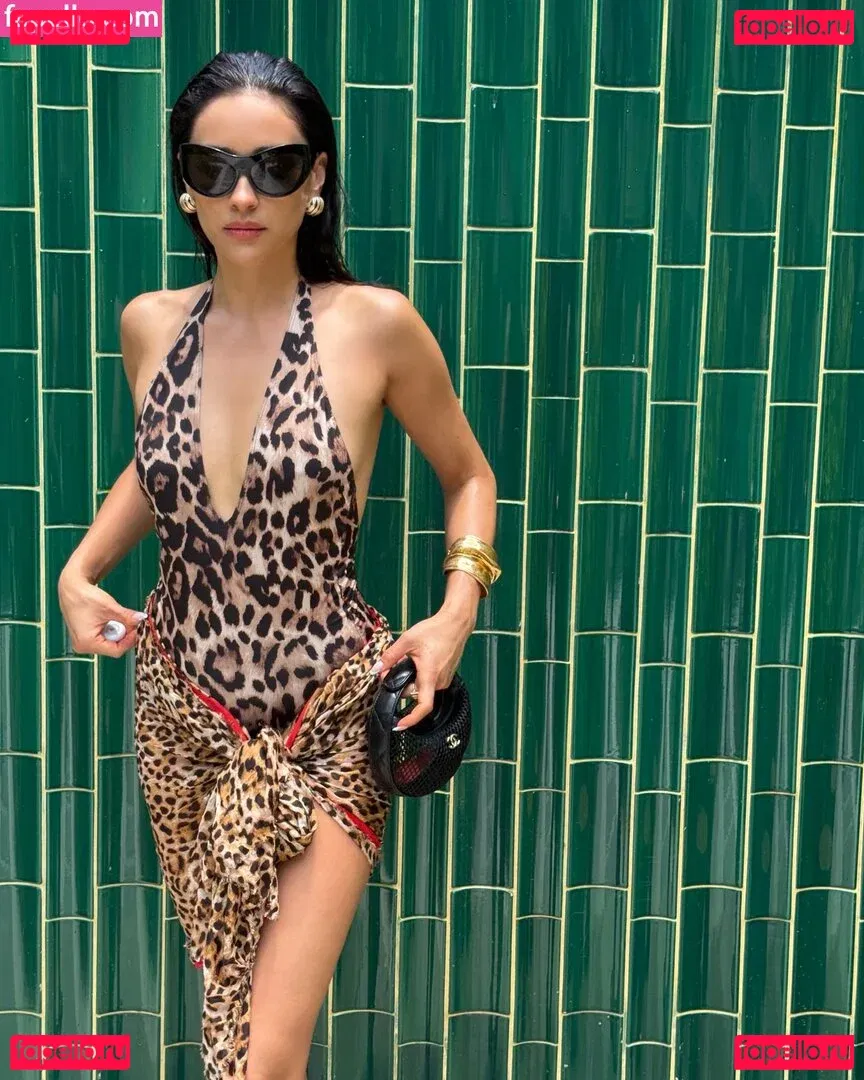 Shay Mitchell Onlyfans Photo Gallery 