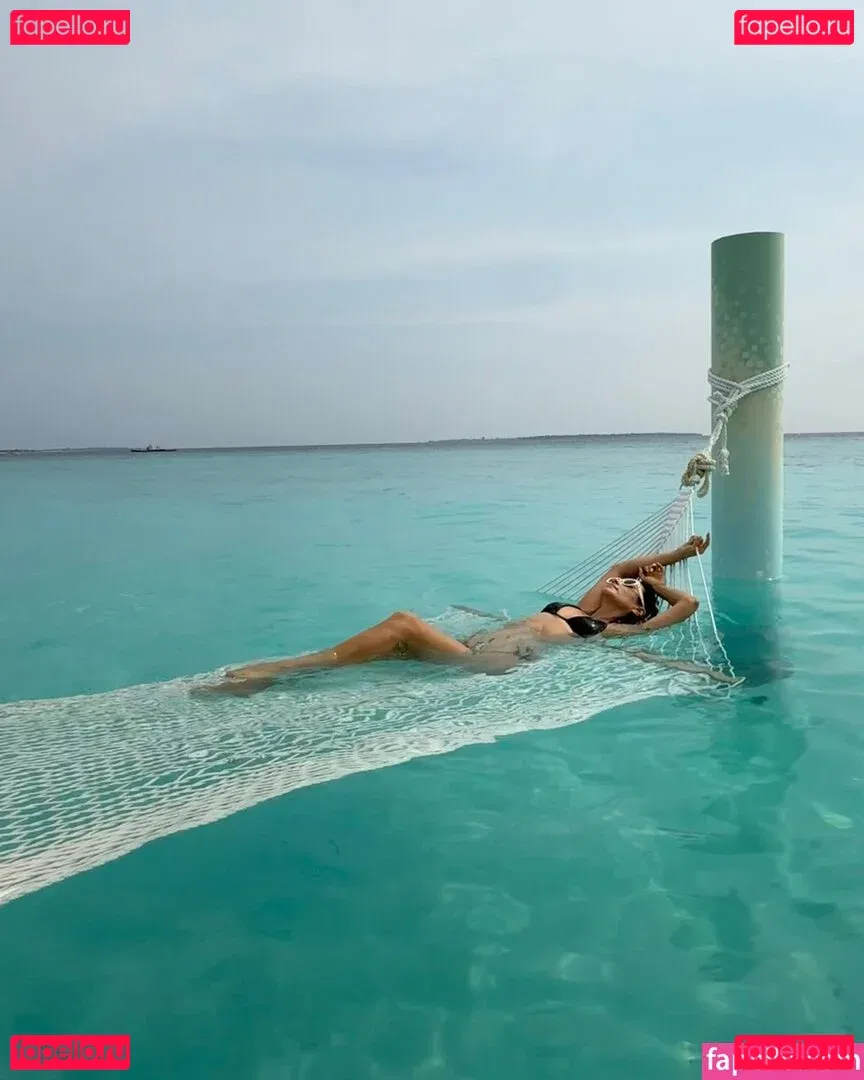 Shay Mitchell Onlyfans Photo Gallery 