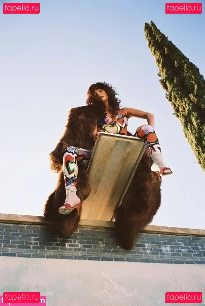 Shay Mitchell Onlyfans Photo Gallery 