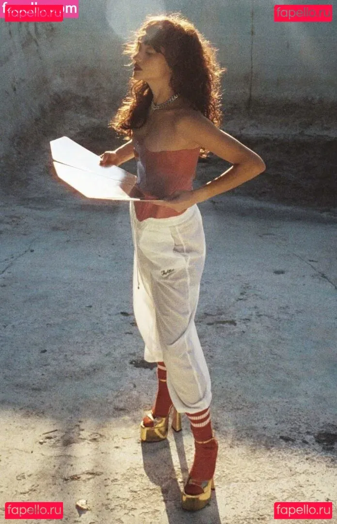 Shay Mitchell Onlyfans Photo Gallery 