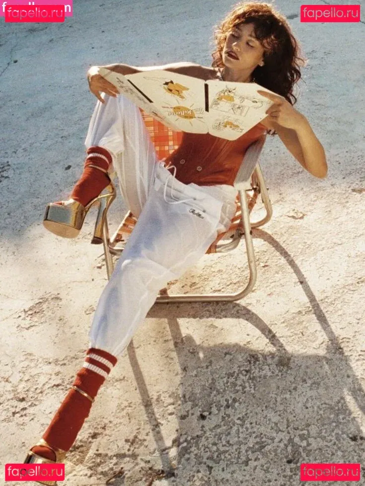 Shay Mitchell Onlyfans Photo Gallery 