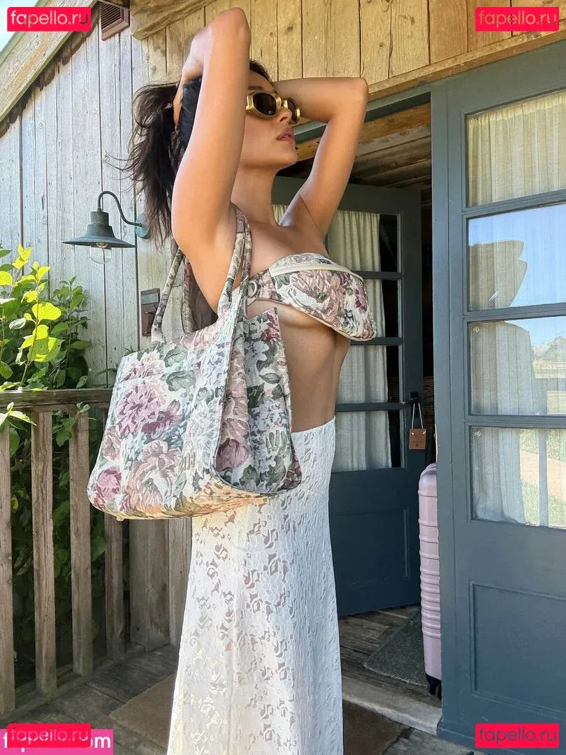 Shay Mitchell Onlyfans Photo Gallery 