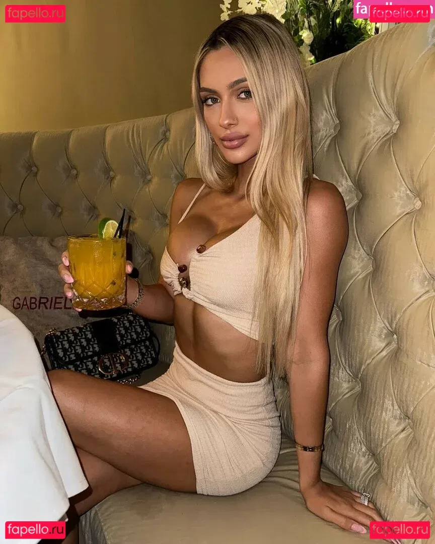 Gianna Wulff Onlyfans Photo Gallery 