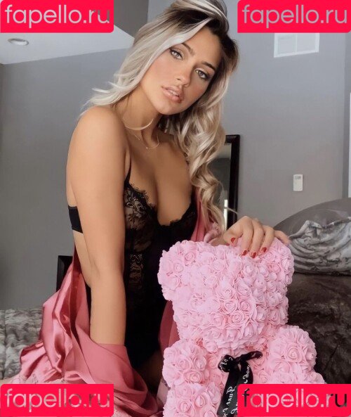 Gianna Wulff Onlyfans Photo Gallery 