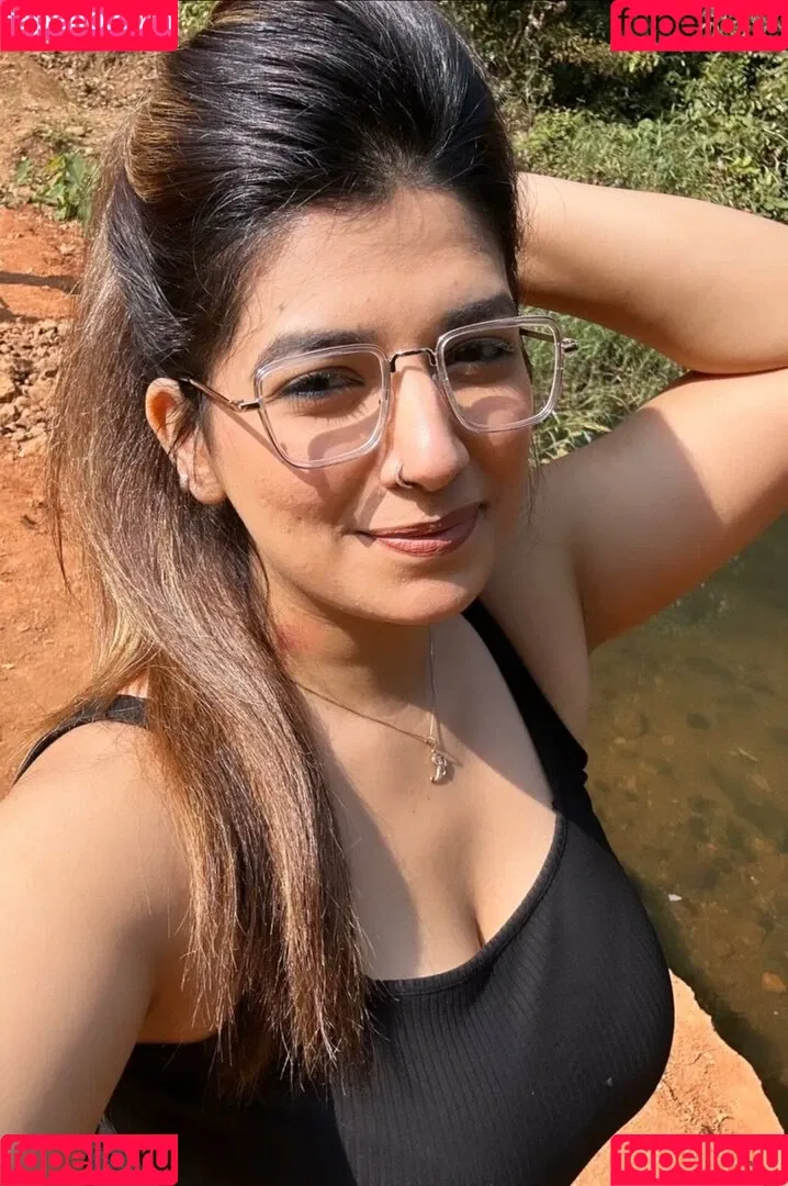 Rasha Kirmani Onlyfans Photo Gallery 