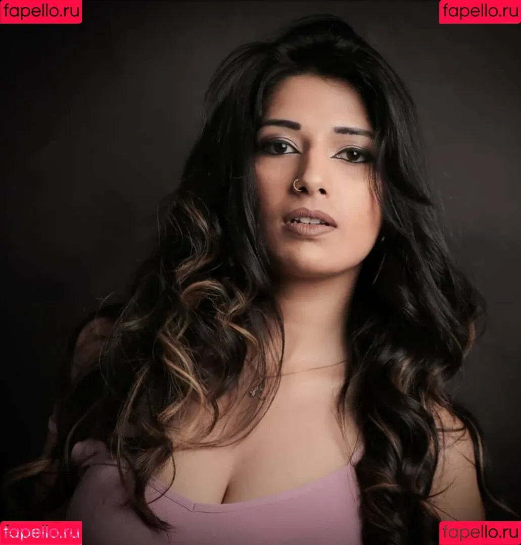 Rasha Kirmani Onlyfans Photo Gallery 