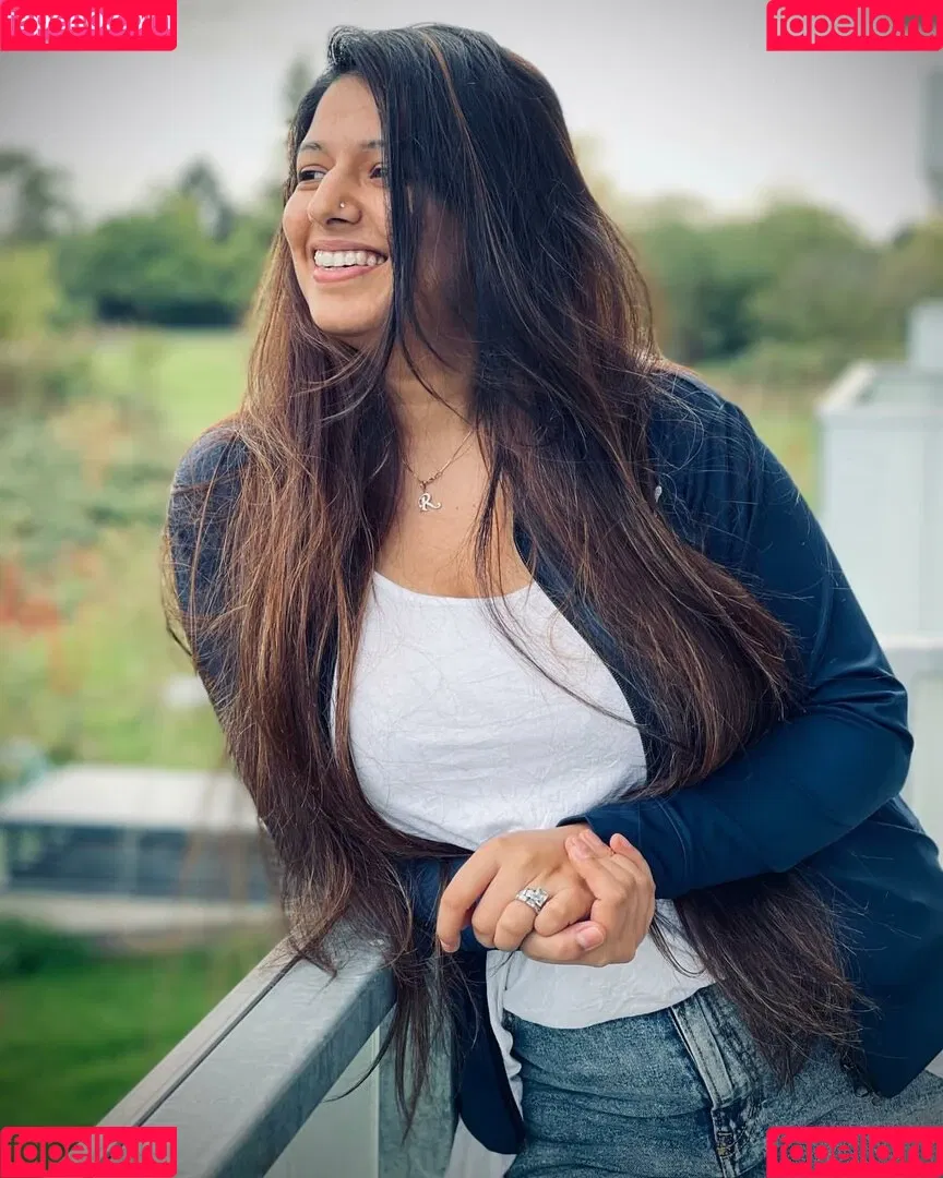 Rasha Kirmani Onlyfans Photo Gallery 