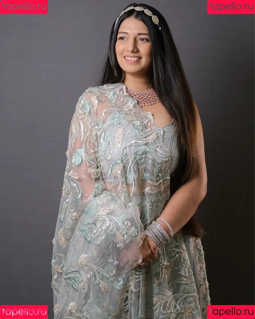 Rasha Kirmani Onlyfans Photo Gallery 