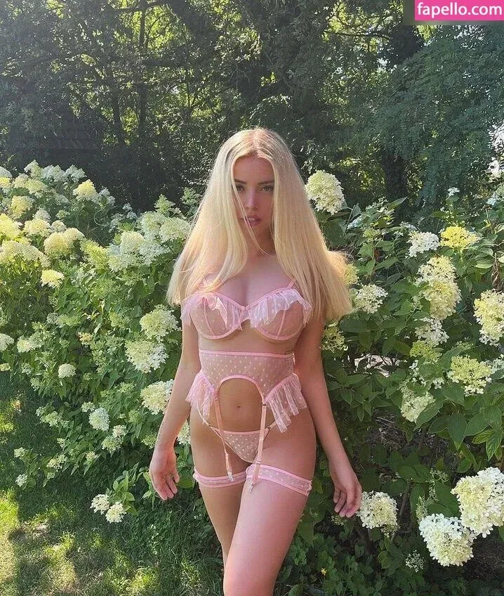 Angela Paskevic Onlyfans Photo Gallery 