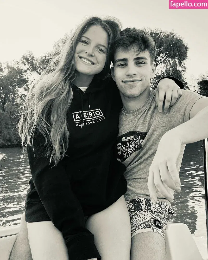 Catu Mercol Onlyfans Photo Gallery 