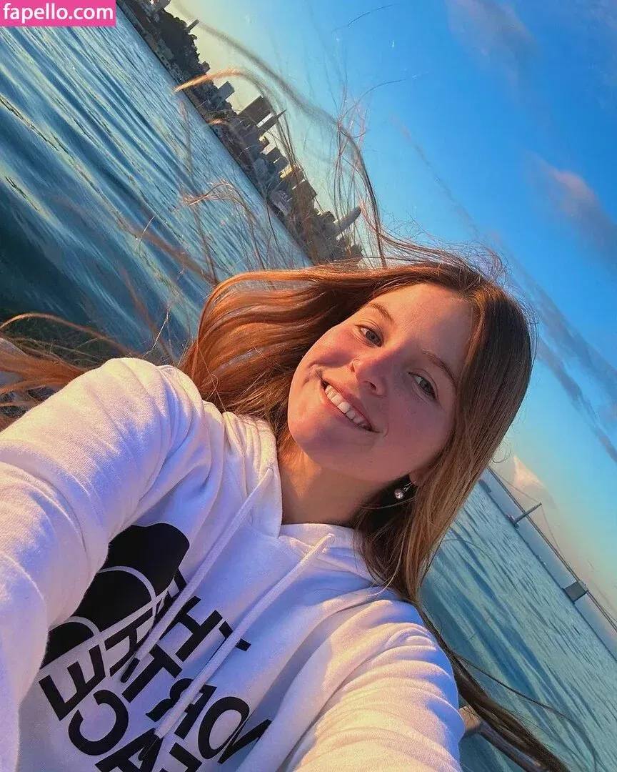 Catu Mercol Onlyfans Photo Gallery 