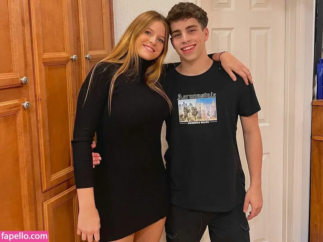 Catu Mercol Onlyfans Photo Gallery 