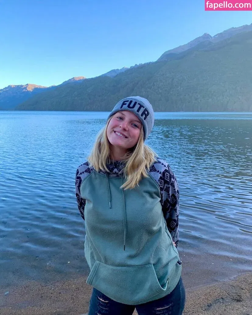 Catu Mercol Onlyfans Photo Gallery 