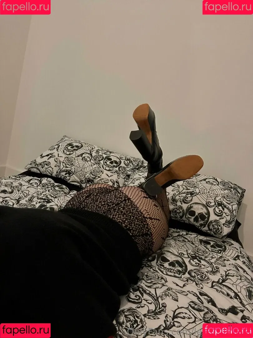 Lenn Holmes Onlyfans Photo Gallery 